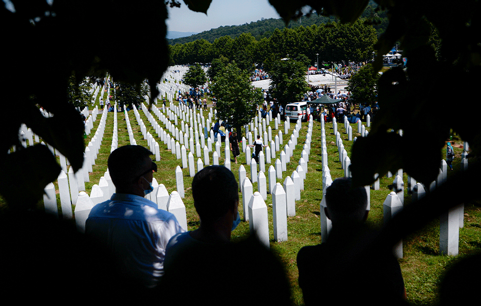 NOVE ANTISRPSKE POLITIKE: <span style='color:red;'><b>Američki kongres</b></span> sprema rezoluciju povodom Srebrenice