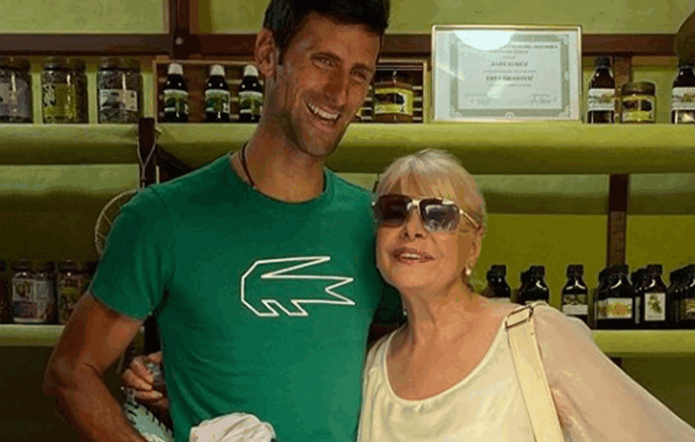 Novak je nekad slavio titule uz njene pesme a sada je zajedno sa kraljicom sevdalinki otpevao čuveni hit (VIDEO)