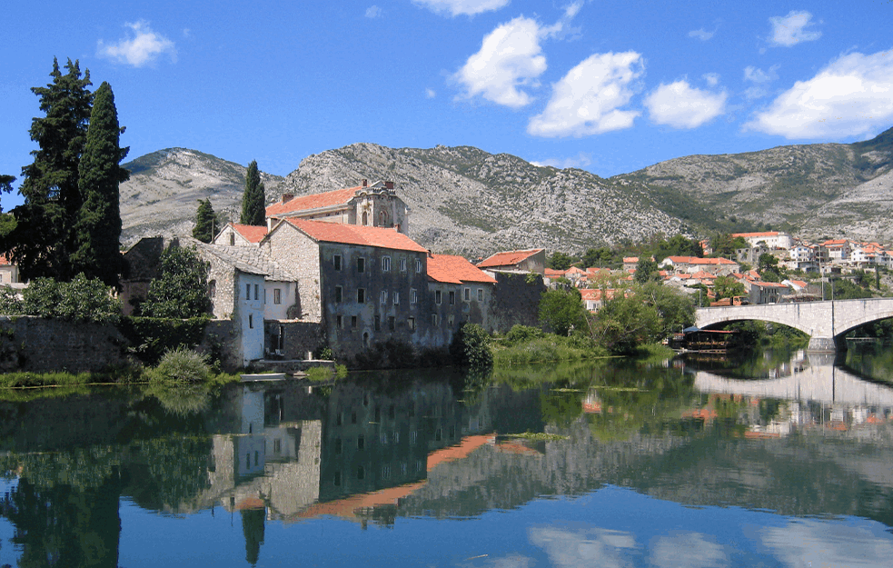 Dodik: `Trebinje je srpski grad i otvoreno za SVE! Čak su Turci za 500 godina napravili samo jedan mostić`