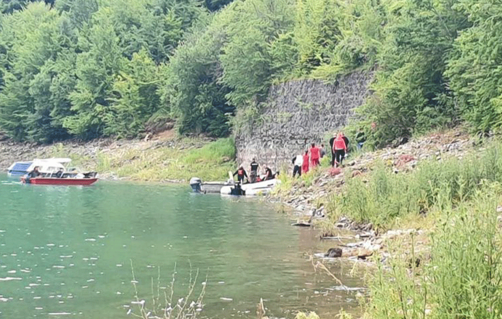 U Čukaričkom rukavcu pronađen mrtav muškarac: Patrola rečne policije izvukla telo na obalu