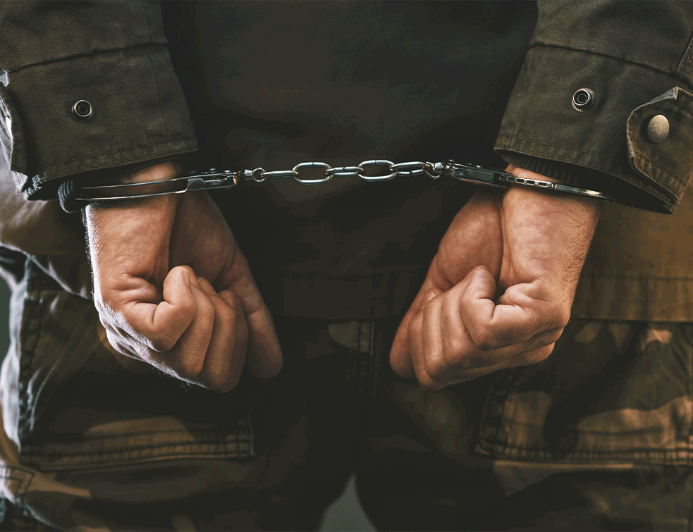 UHAPŠEN MLADIĆ IZ ZVORNIKA ZBOG TEŠKIH KRAĐA: Policija mu u stanu našla ukraden novac, predmete i tablete