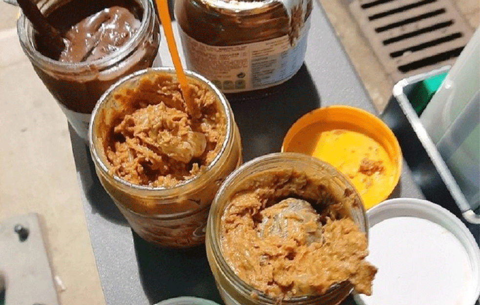 'UMETNOST' PAKOVANJA DROGE: Carinici ovih dana nalaze opojne supstance na najčudnijim mestima, <span style='color:red;'><b>NUTELA</b></span>, KIKIRIKI PUTER, DOMINE!