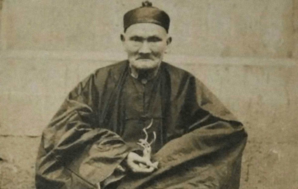 <span style='color:red;'><b>Najstariji čovek</b></span> u istoriji ljudskog roda: Živeo čak 256. godina, ženio se 23 puta, imao 200 dece