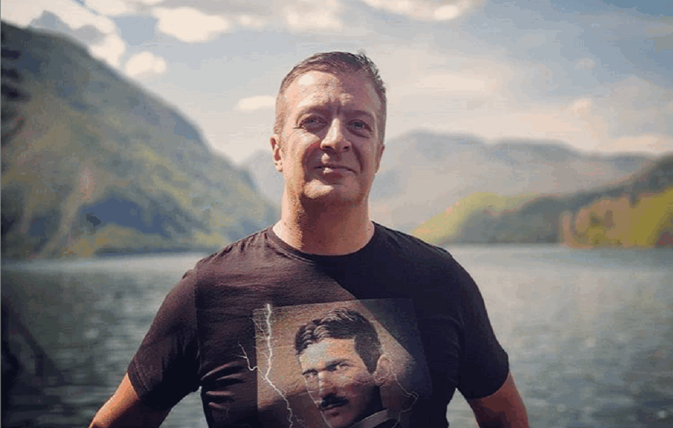 Mašan Lekić postao <span style='color:red;'><b>tata</b></span> po treći put: Njegova izabranica na svet donela devojčicu