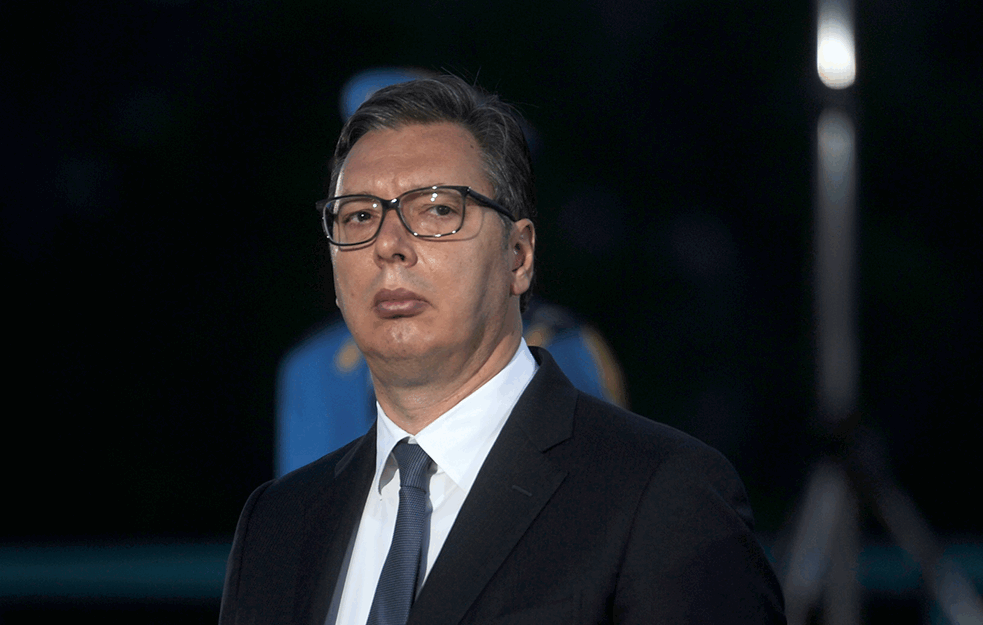 `Srbija spremna da pomogne`, Vučić izrazio saučešće predsedniku Libana