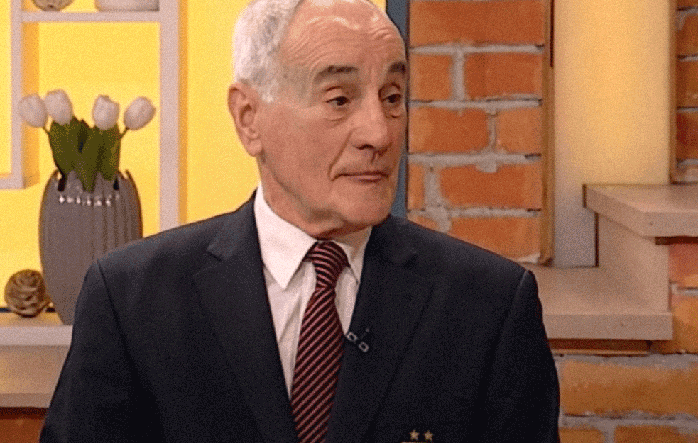 ODLAZAK LEGENDE: Umro <span style='color:red;'><b>Vladica Popović</b></span> čovek koji je Crvenu zvezdu odveo do titule prvaka sveta 