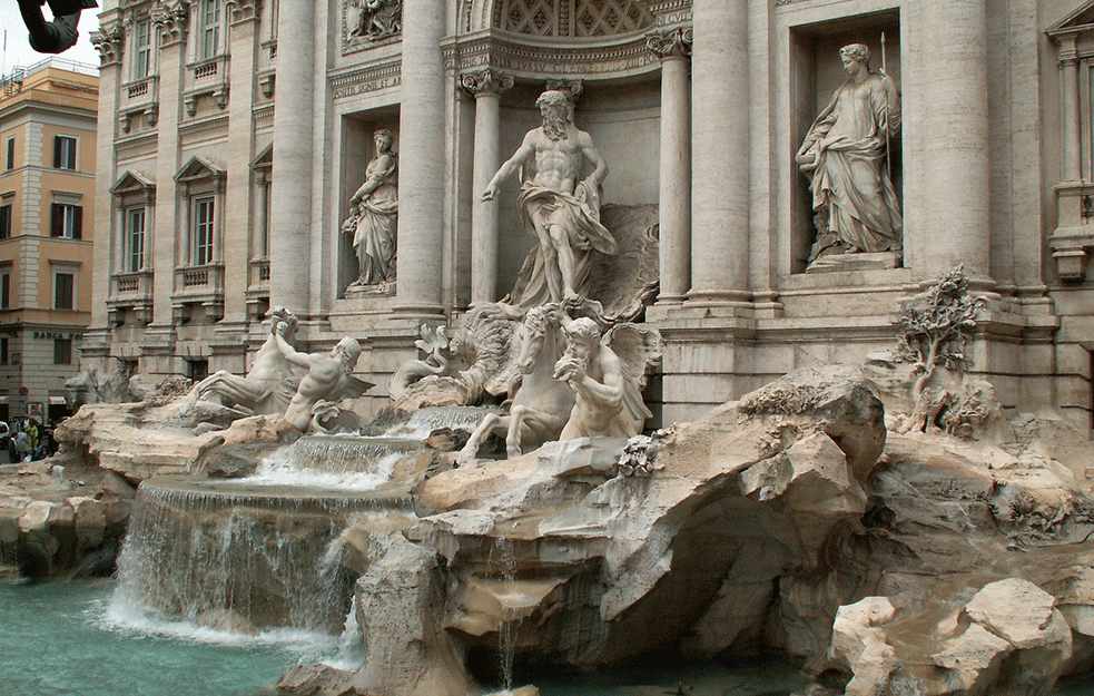 Turisti nastavljaju da ugrožavaju fontanu di Trevi, jednom je čak iskazana doživotna <span style='color:red;'><b>zabrana</b></span> prilaska