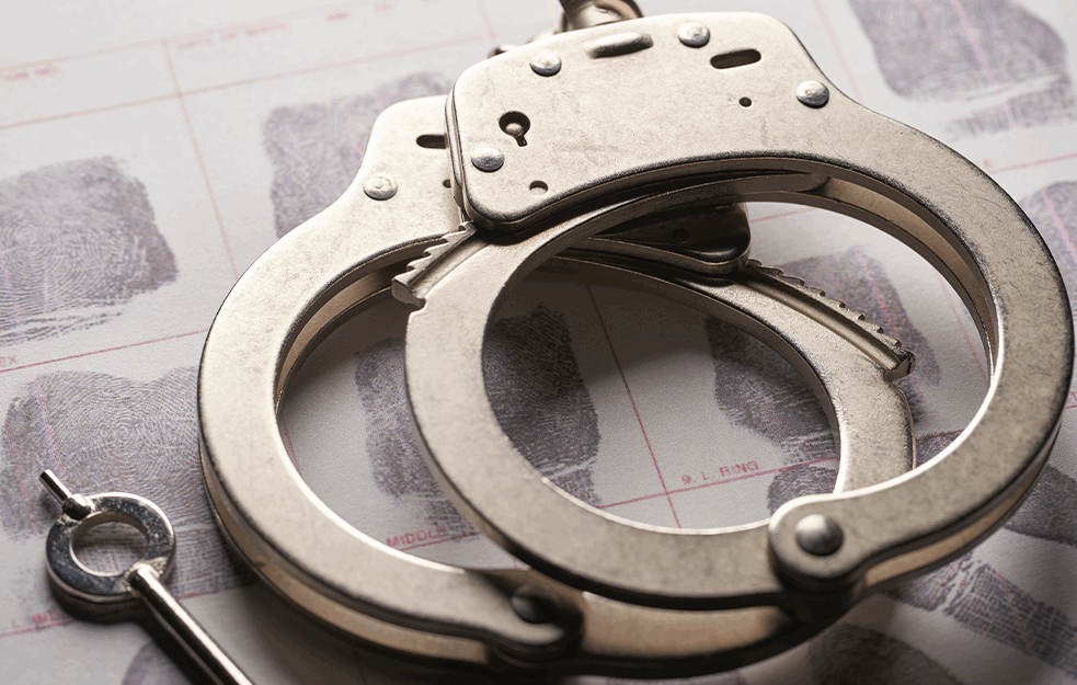 PODNETA KRIVIČNA PRIJAVA: Uhapšen 17-godišnjak iz Aleksinca – četiri puta ubo 15-godišnjaka u Nišu