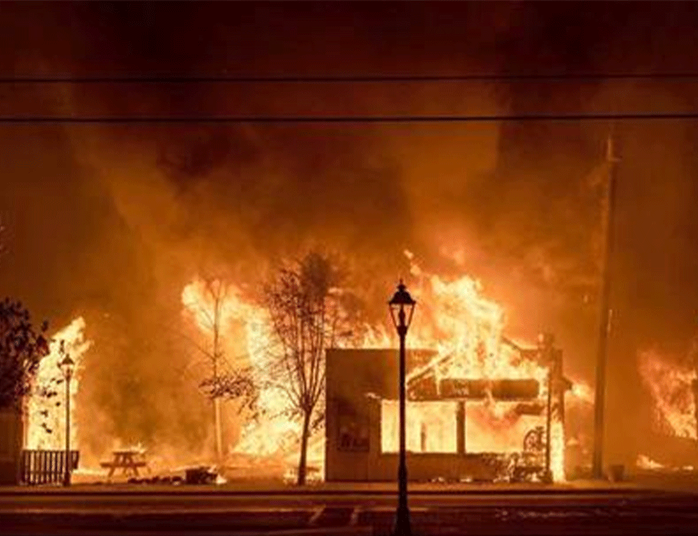 Požar u klubu u Ist<span style='color:red;'><b>anb</b></span>ulu, poginulo 25 ljudi