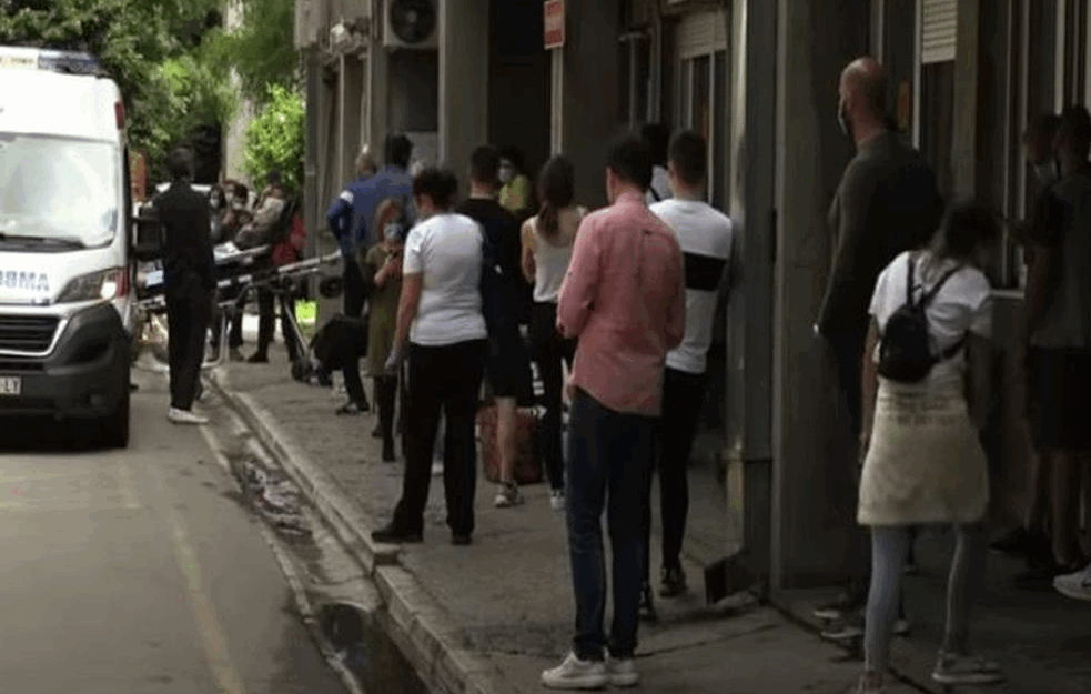 Čekanje u redovima kao dobar posao: Ovo su iskustva