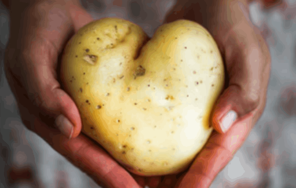 SVI GA JEDEMO ALI U PRIPREMI OVE NAMIRNICE GREŠIMO: Najčešće greške kod spremanja krompira