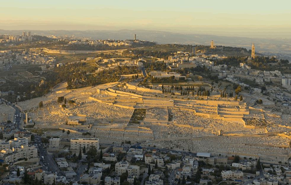 DVOCIFREN BROJ POVREĐENIH: U dve eksplozije u Jerusalimu jedna osoba poginula