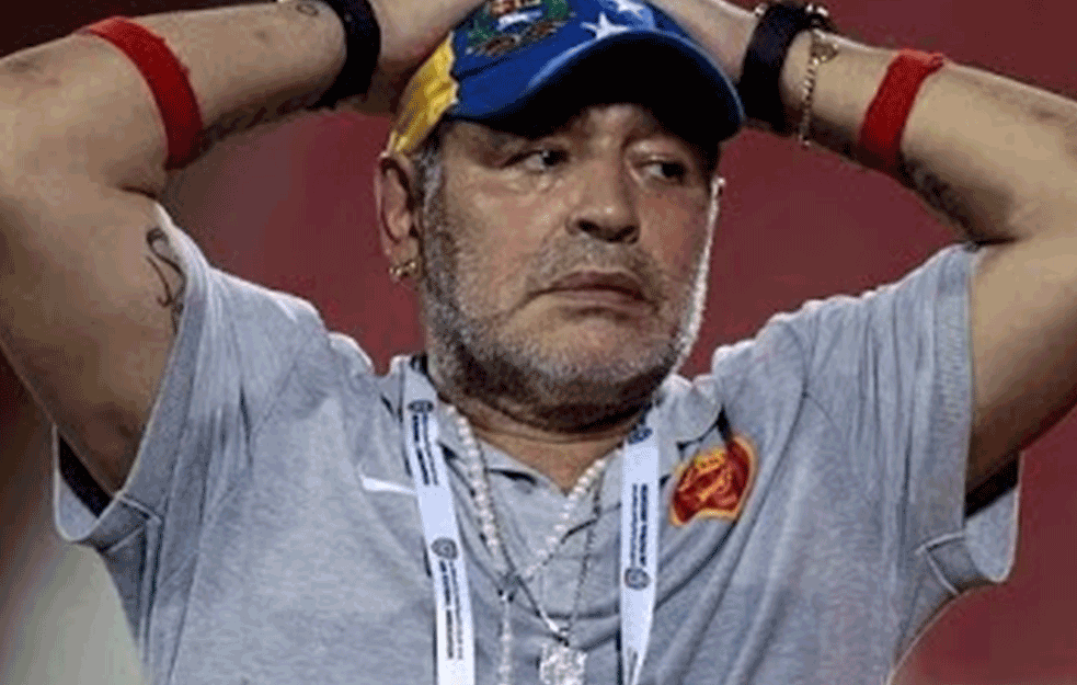 SAM SVOJ LEKAR: Maradona <span style='color:red;'><b>izlazi iz bolnice</b></span> na LIČNI ZAHTEV...