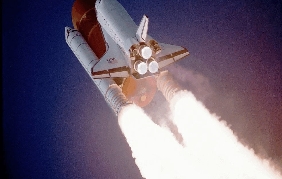 IZ RAKETE CURI GORIVO: Ponovo problemi pred drugi pokušaj NASA da lansira raketu ka Mesecu (FOTO)