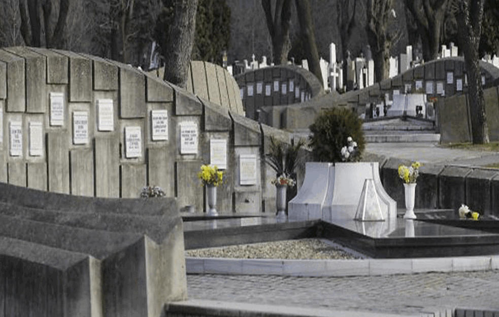 JOŠ JEDNA SRPSKA PODELA NA SRBE: Ko je velikan, a ko zaslužni građanin, i ko večno počiva sa svojim 