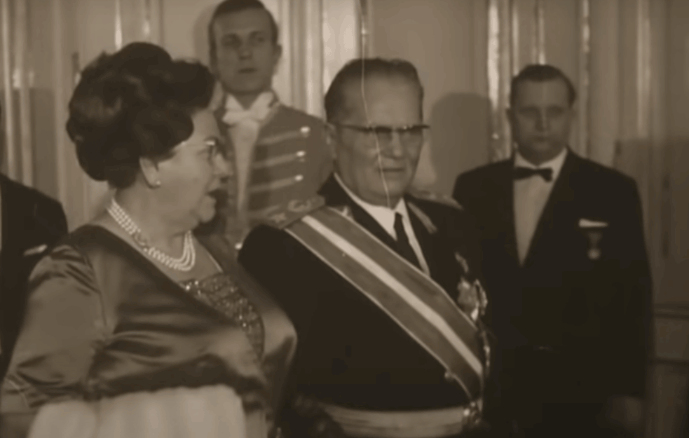 NAJVEĆA LJUBAV SFRJ: Ovako je Tito zaprosio Jovanku!