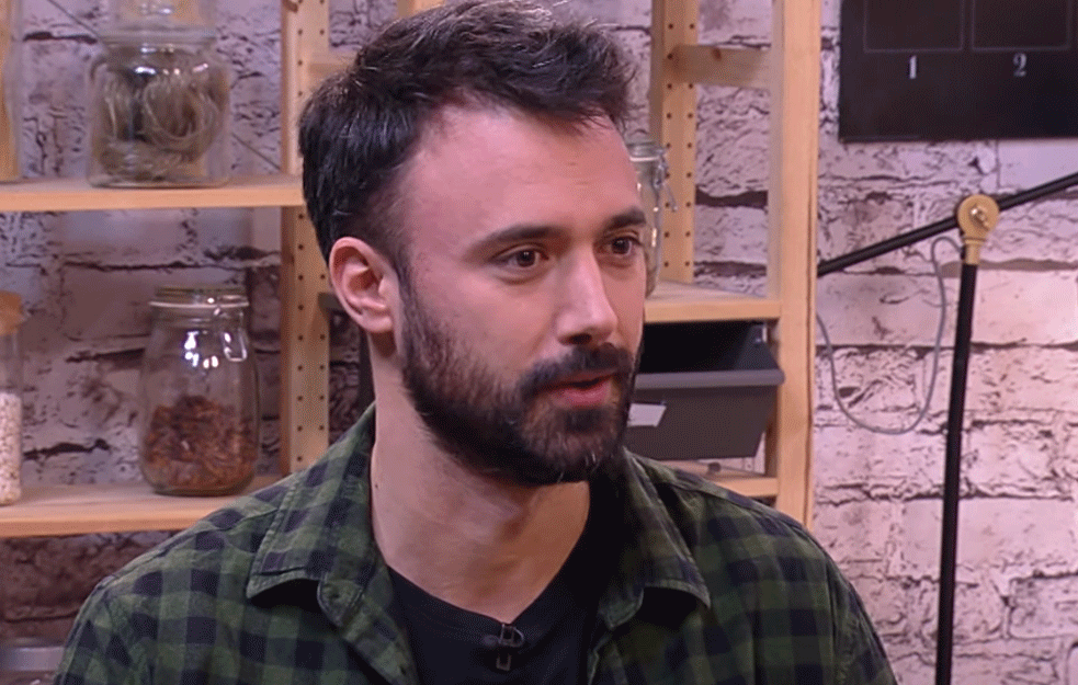 KAD NEĆE DRŽAVA, BRINU KOLEGE: Nezaposleni glumci dobili pomoć od Peđe Bjelca, Branke Petrić, Voje Brajovića, Renate Ulmanski... (FOTO)