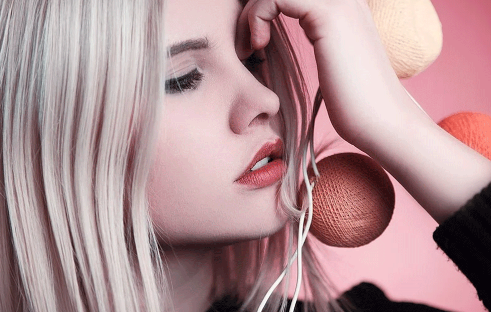 NJIH JE NAJTEŽE OSVOJITI: Žene rođene u ova dva horoskopska znaka ne <span style='color:red;'><b>zaljubljuju</b></span> se lako!