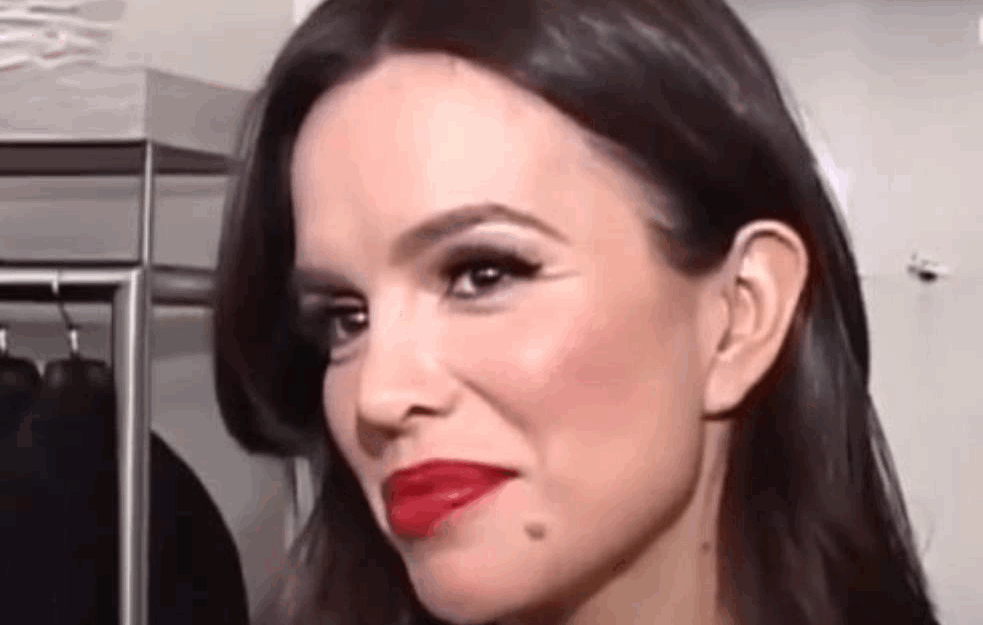Severina ’otvorila dušu’! OVU NJENU PESMU SVI ZNAMO: A manje je poznato da se iza hita krije TRAGIČNA PRIČA… (VIDEO)
