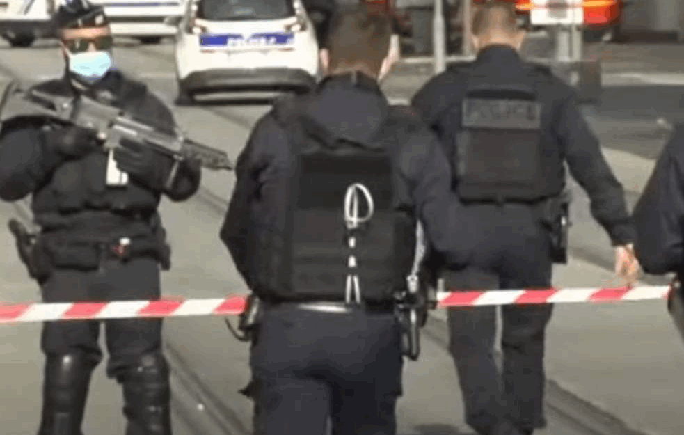 OTKRIVENO KO JE TERORISTA IZ TUNISA KOJI JE IZVRŠIO MASAKR U NICI: Stigao u Francusku ilegalno, preko Italije… 