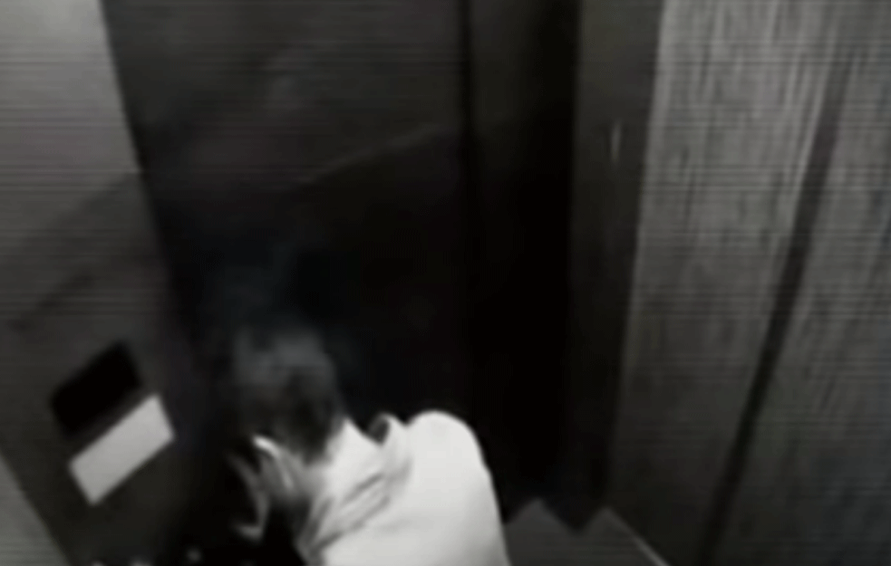 STRAVIČNA NESREĆA U BREOGRADU : Čovek propao u oknu lifta