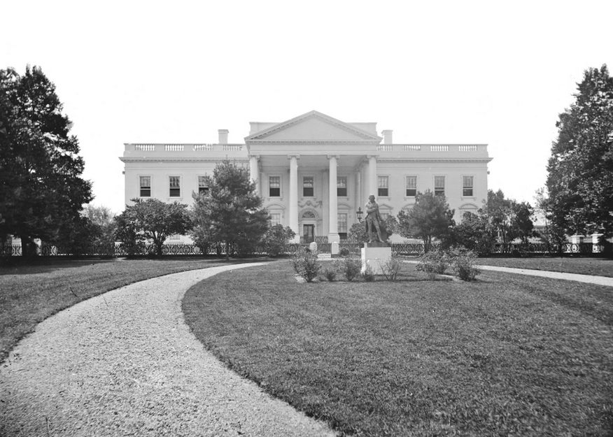 <span style='color:red;'><b>Američka vlada</b></span> pred obustavom rada