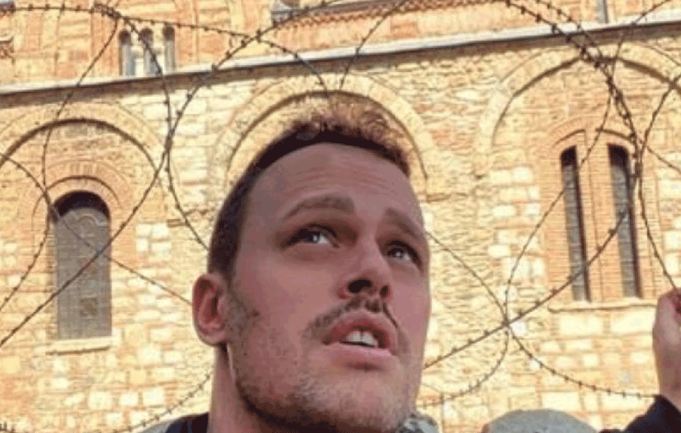 Ništa od rastanka: Igor Kojić priprema crkveno <span style='color:red;'><b>venčanje</b></span>