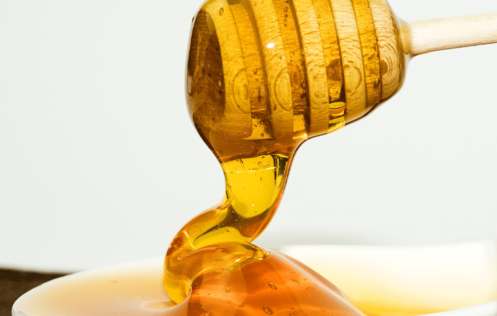 POVOLJNA GODINA ZA PČELARE: Najtraženiji bagremov med, evo koliko košta