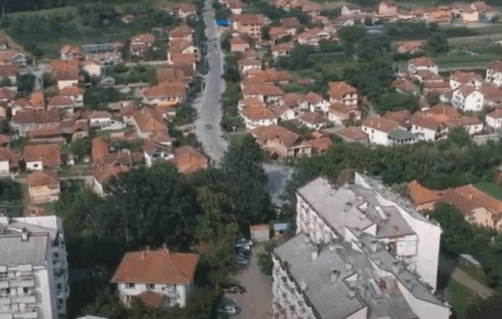 TEŠKA NESREĆA U BRUSU: Povređeni žena i dete (FOTO)