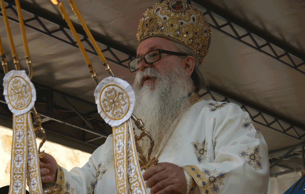 SINOD DONEO ODLUKU: <span style='color:red;'><b>Hrizostom</b></span> vrši patrijaršijske dužnosti do izbora novog Patrijarha!