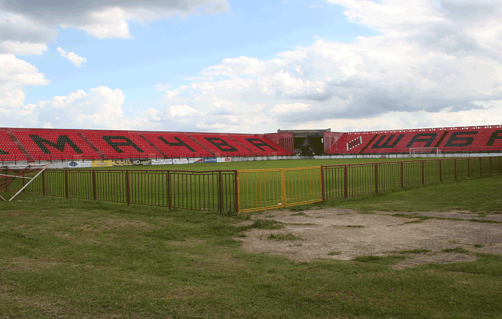 HAOS U ŠABAČKOM SUPERLIGAŠU: Fudbaleri Mačve spavaju na stadionu jer nemaju za stanarinu!