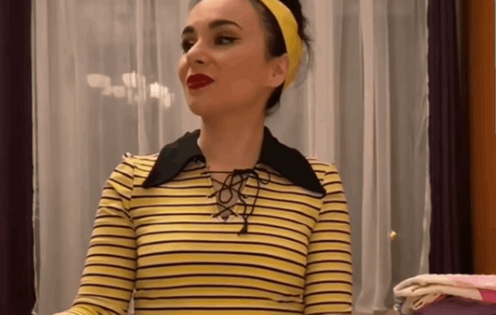HRVATICA 'ODLEPILA' NA TURBO FOLK I BEOGRAD: 'Žena od sultana' u kandžama teatra apsurda (VIDEO)

