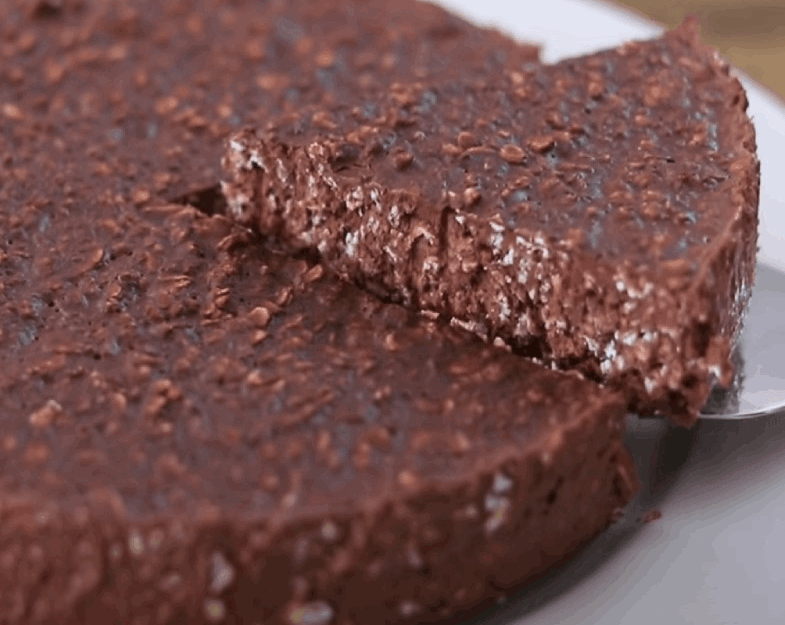 RECEPT ZA MILKA TORTU : Ljubitelji čokolade ovaj slatkiš je za VAS