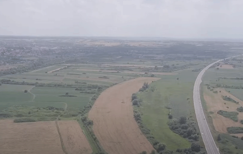 JOŠ JEDAN BEOGRAD NA VODI ALI NA MAKIŠKOM POLJU?! Za gradnju na vodoizvorištu Beograda struka tvrdi da je zločin, vlast kaže da nije...