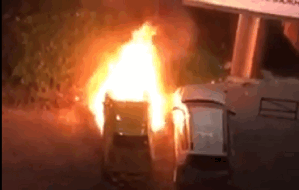 PONOVO INCIDENT: U severnoj Kosovskoj Mitrovici zapaljen automobil sa kragujevačkim tablicama