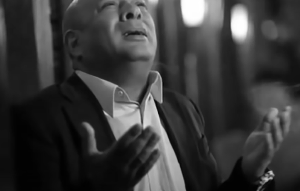 'A MENE S' VAMA NEMA': Od man<span style='color:red;'><b>gup</b></span>a do majstora, OVAKO JE USPEO DŽEJ! (VIDEO) 