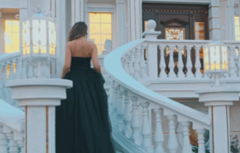 GOGA SNIMILA SPOT u kući DODIKOVOG PROTIVNIKA: Stanivukovićeva vila kao SET ZA SKUP FILM! (VIDEO) 
