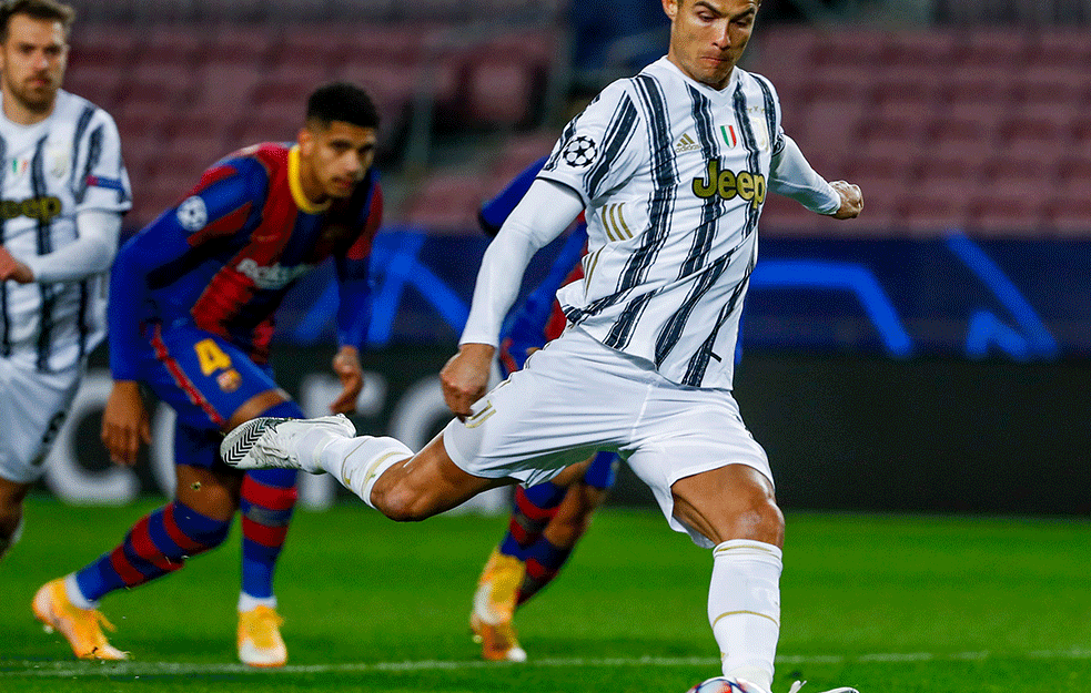 BURNO VEČE U LIGI ŠAMPIONA: Ronaldo srušio Barsu, Lajpcig izbacio Junajted, a PSŽ i <span style='color:red;'><b>Bašakšehir</b></span> odigrali celih 16 minuta! (VIDEO) 