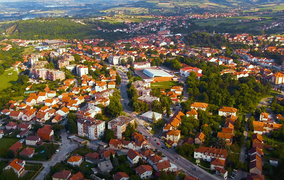 SMARAGDNO JEZERO  U SRCU SRBIJE : Usred Šumadije negujemo blago