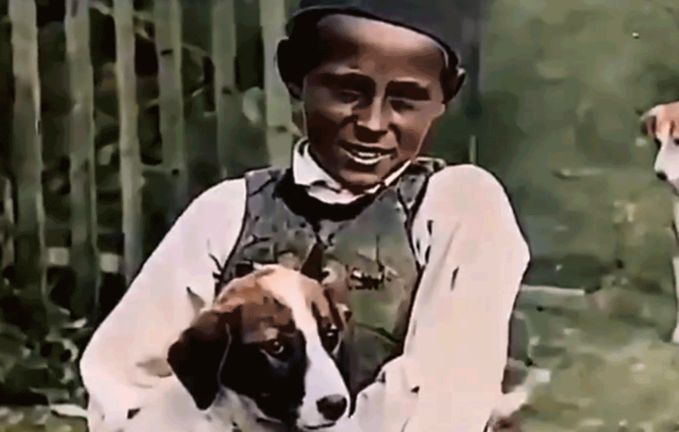 NASMEJANI, RADNI i RUMENI: Pogledajte dosad NEVIĐENI FILM o tome kako su živela DECA U KRALJEVINI JUGOSLAVIJI 1920. GODINE! (VIDEO)

