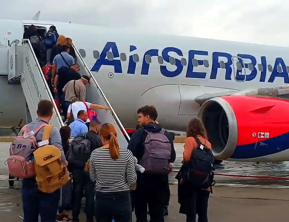 Pandemija prizemljila nacionalnog <span style='color:red;'><b>avio-prevoz</b></span>nika! Ogromni dugovi Er Srbije otplaćivaće se iz budžeta?! 