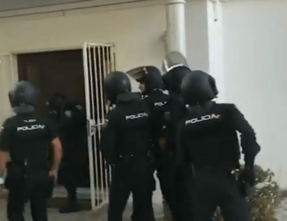 UHAPŠEN SRBIN U ŠPANIJI: Policija pronašla laboratoriju za uzgoj marihuane (VIDEO)