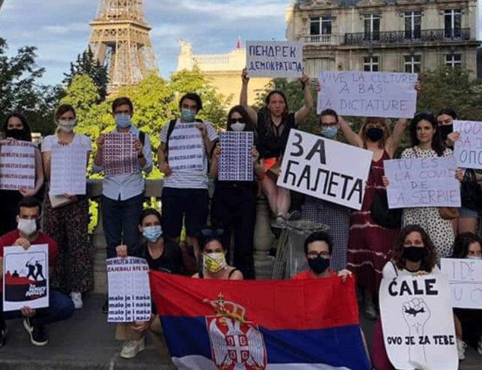 Studenti u Parizu: Ne želimo da mirno sedimo na uništavanje demokratije u Srbiji