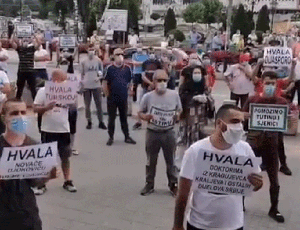U Novom Pazaru građani protestuju zbog teške situacije sa koronom: Hoćemo istinu (VIDEO)