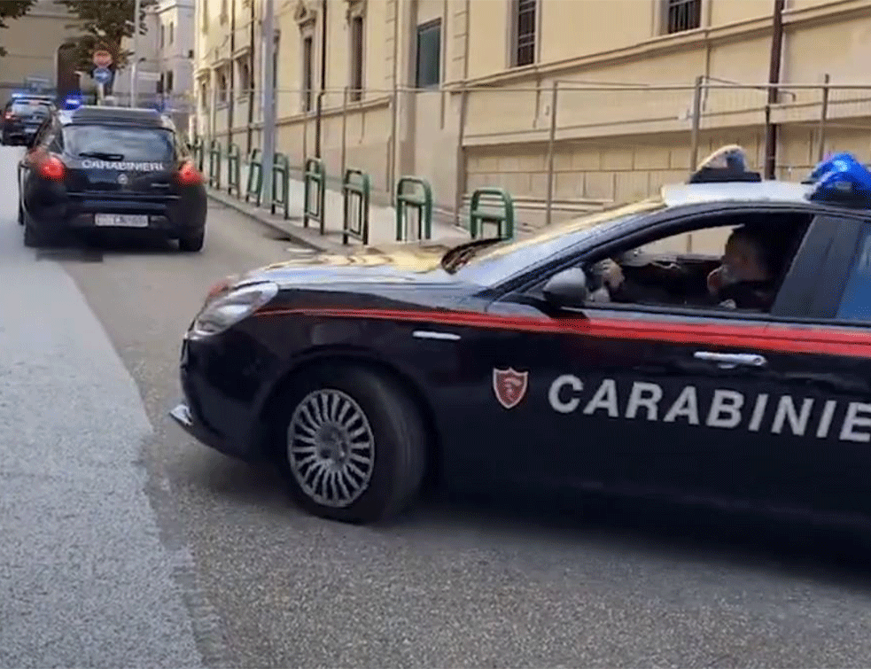 POHAPŠENI MAFIJAŠI NA SICILIJI! RAZBIJEN KLAN GALI: <span style='color:red;'><b>Vođa klana</b></span>, žena, rasturala drogu preko dvanaestogodišnjeg sina! (VIDEO)