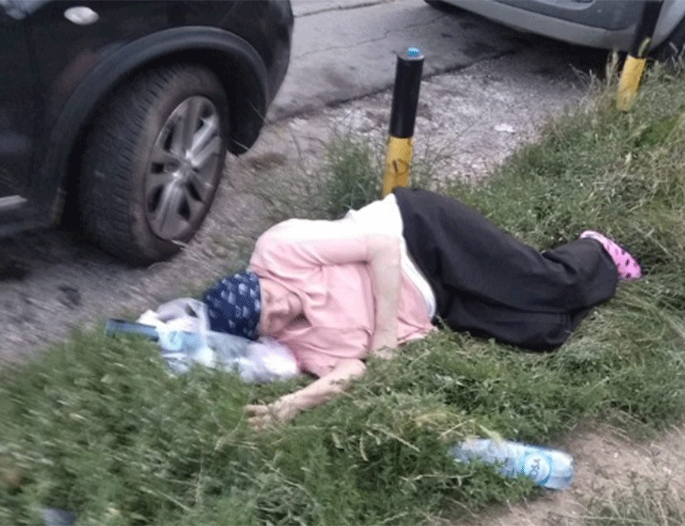 SKANDAL I SRAMOTA SRBIJE? Bolesnu staricu (80) ostavili satima da leži na travi ispred bolnice na Zvezdari (FOTO)