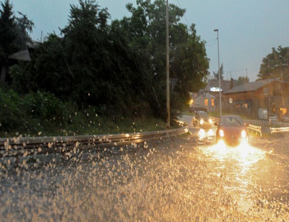 KIŠA I DANAS PLJUŠTI: Nevreme u Kruševcu