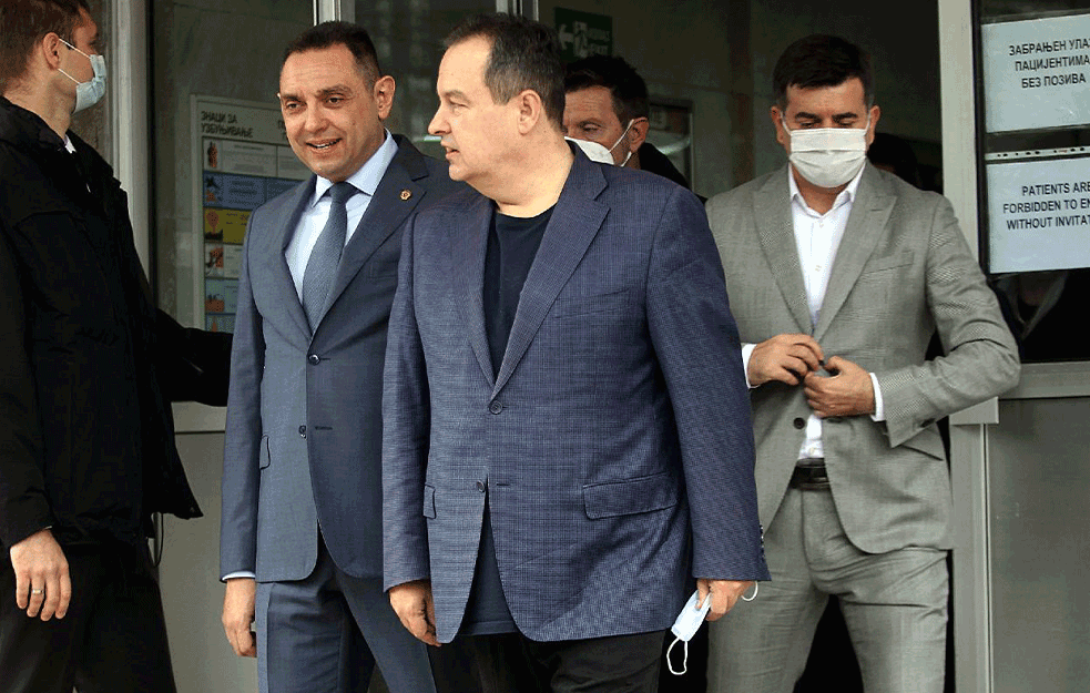Dačić: NIKO NE MOŽE  DA PODRŽI  UPAD u <span style='color:red;'><b>državne institucije</b></span>, ali NI LICEMERJE međunarodne zajednice
