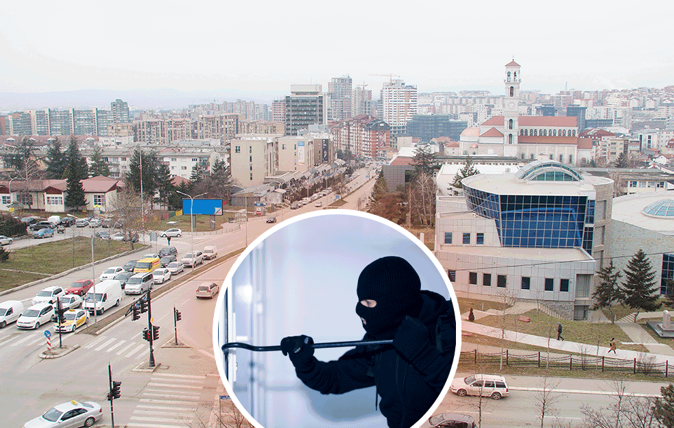Na<span style='color:red;'><b>oružani lopov</b></span> UPAO U BANKU u Prištini: Razbojnik odneo VELIKU KOLIČINU NOVCA 