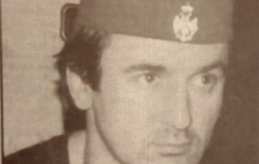 Radovan Ćaldović - Ćenta, ubijen <span style='color:red;'><b>15.februar</b></span>a 1997. u 03.20 sati pred Klubom književnika u Beogradu: Rafal prijatelja pokosio čoveka iz senke (100.deo)
